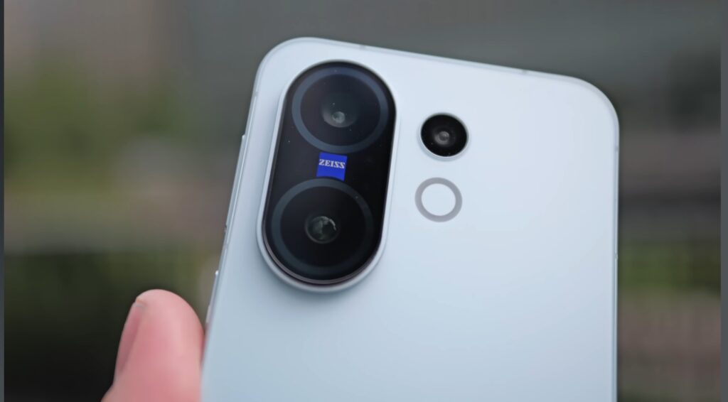 Vivo X200 FE