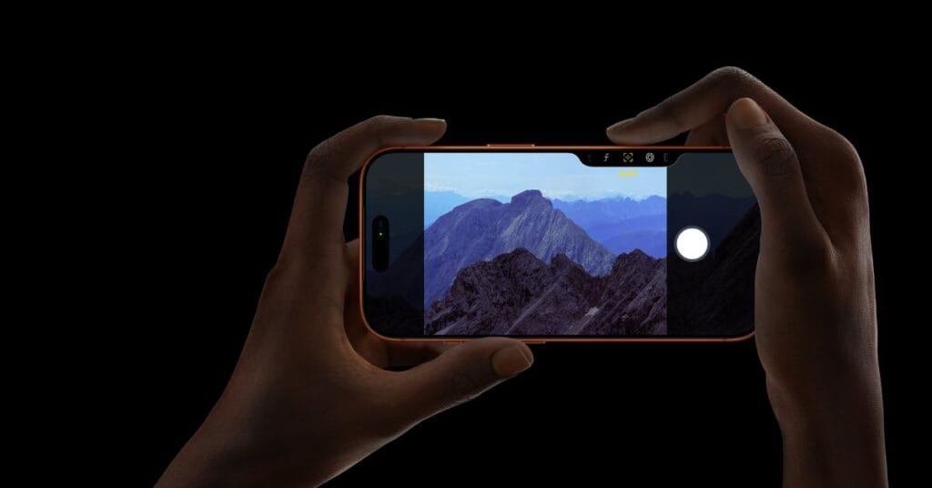 Apple iPhone Air and iPhone 17 Review
